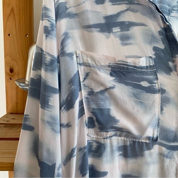 Anthropologie Cloth & Stone Blue Pink Watercolor Print Button Down Shirt Medium - Picture 8 of 15